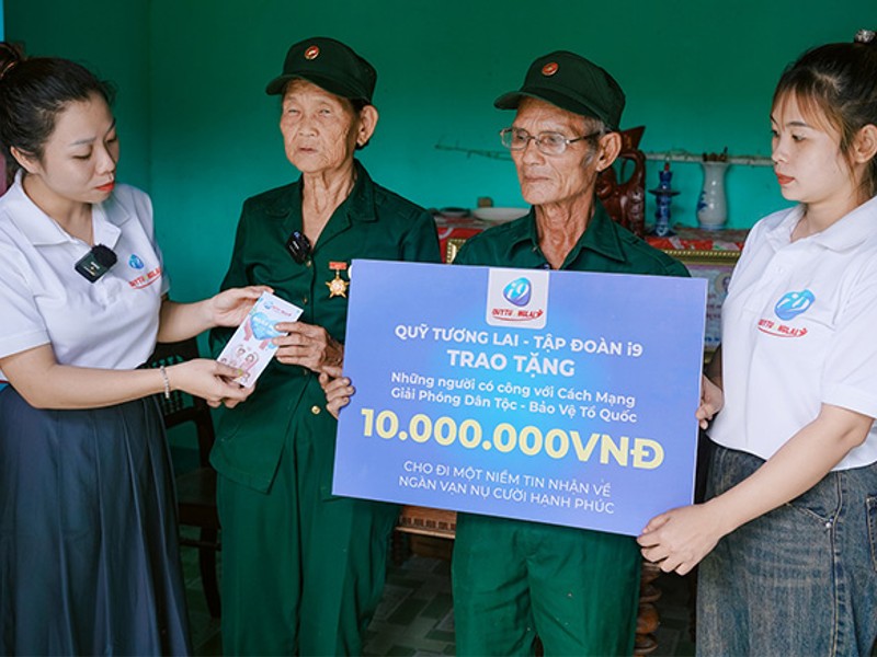 Biểu tượng tai nghe và người quản lý của banca30, tượng trưng cho dịch vụ quản lý tài khoản riêng.