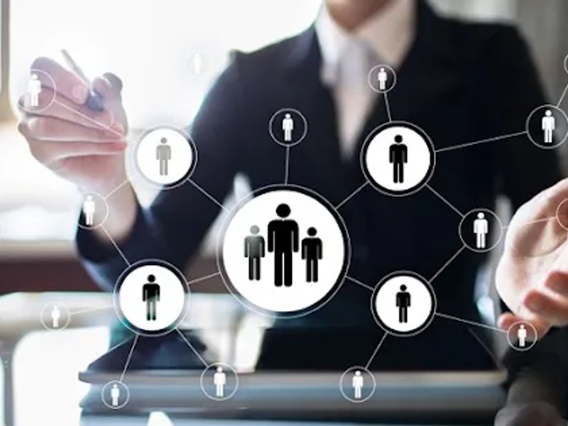 Hình ảnh các loại súng và đạn trong Banca30, biểu tượng cho việc sử dụng vũ khí hợp lý